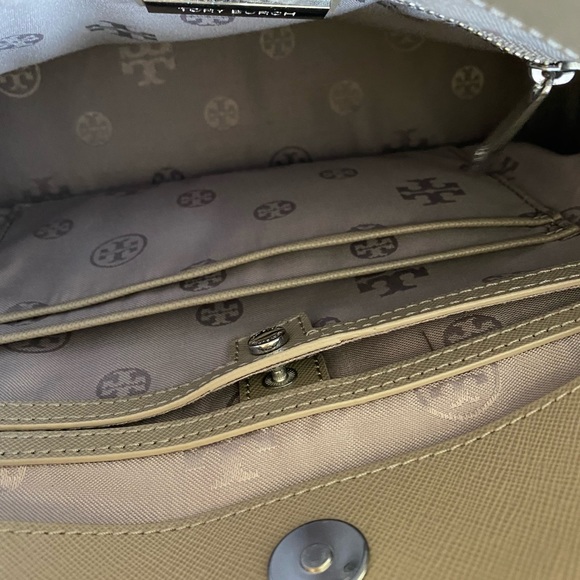 Tory Burch ROBINSON FLORAL PERFORATED
MINI DOUBLE-ZIP TOTE in French Gray - Picture 4 of 7